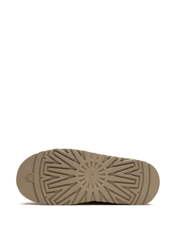 ugg — 4